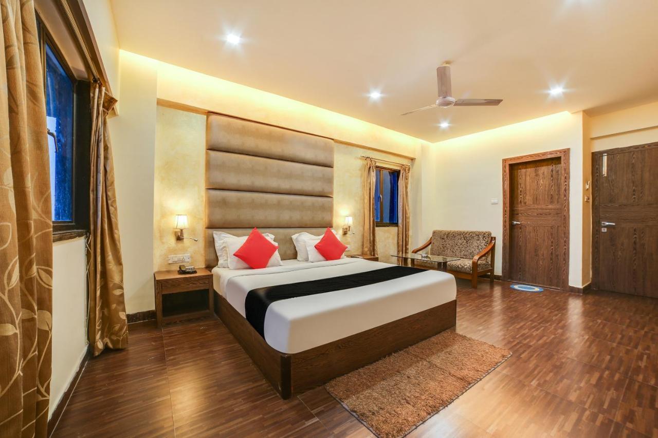 Capital O 61351 Waii International Hotell Bhalukpung Exteriör bild
